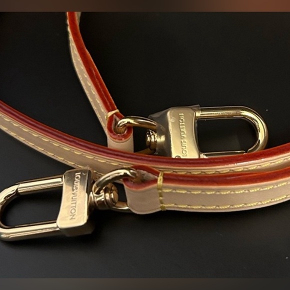 New Louis Vuitton Adjustable Leather Shoulder/Crossbody Strap 16 mm vnm - Picture 2 of 5